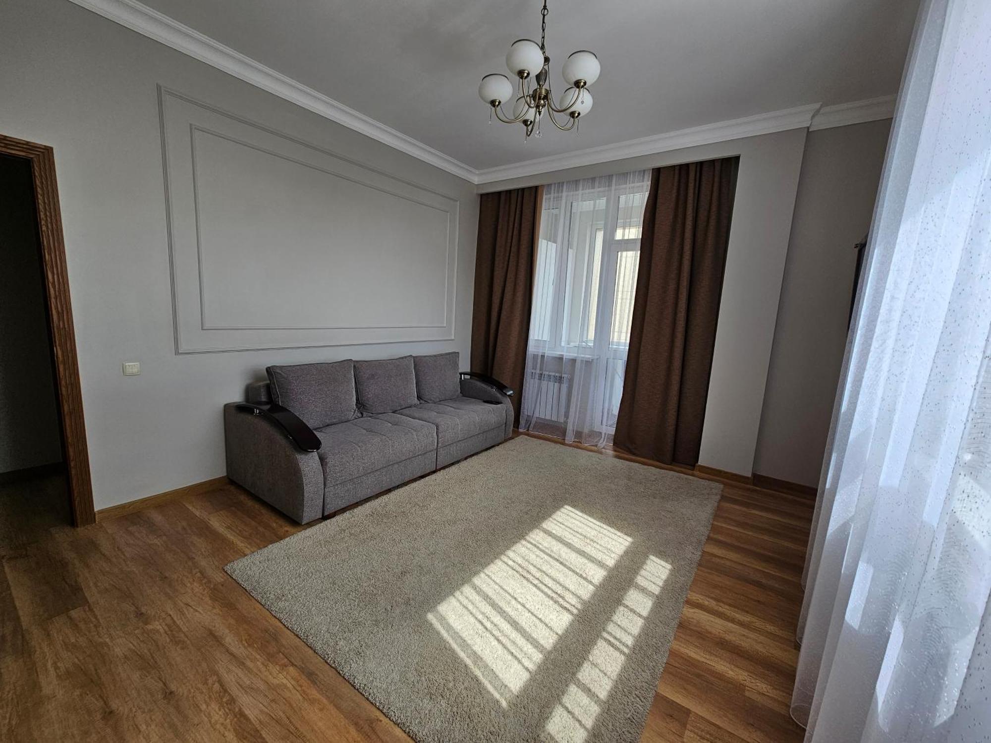 Ernaz Plus Apartments-Expo-Boulevard 130 Astana Eksteriør billede