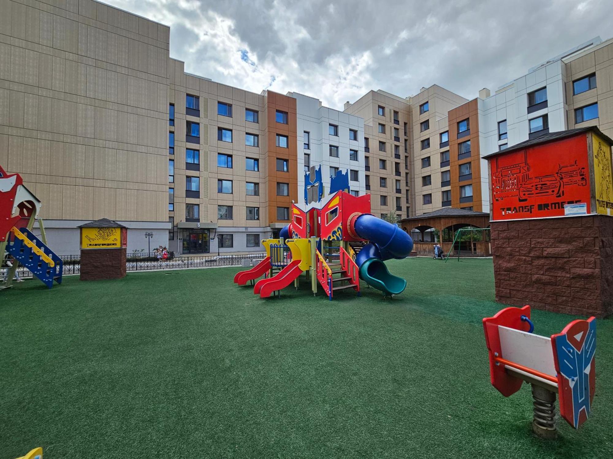 Ernaz Plus Apartments-Expo-Boulevard 130 Astana Eksteriør billede